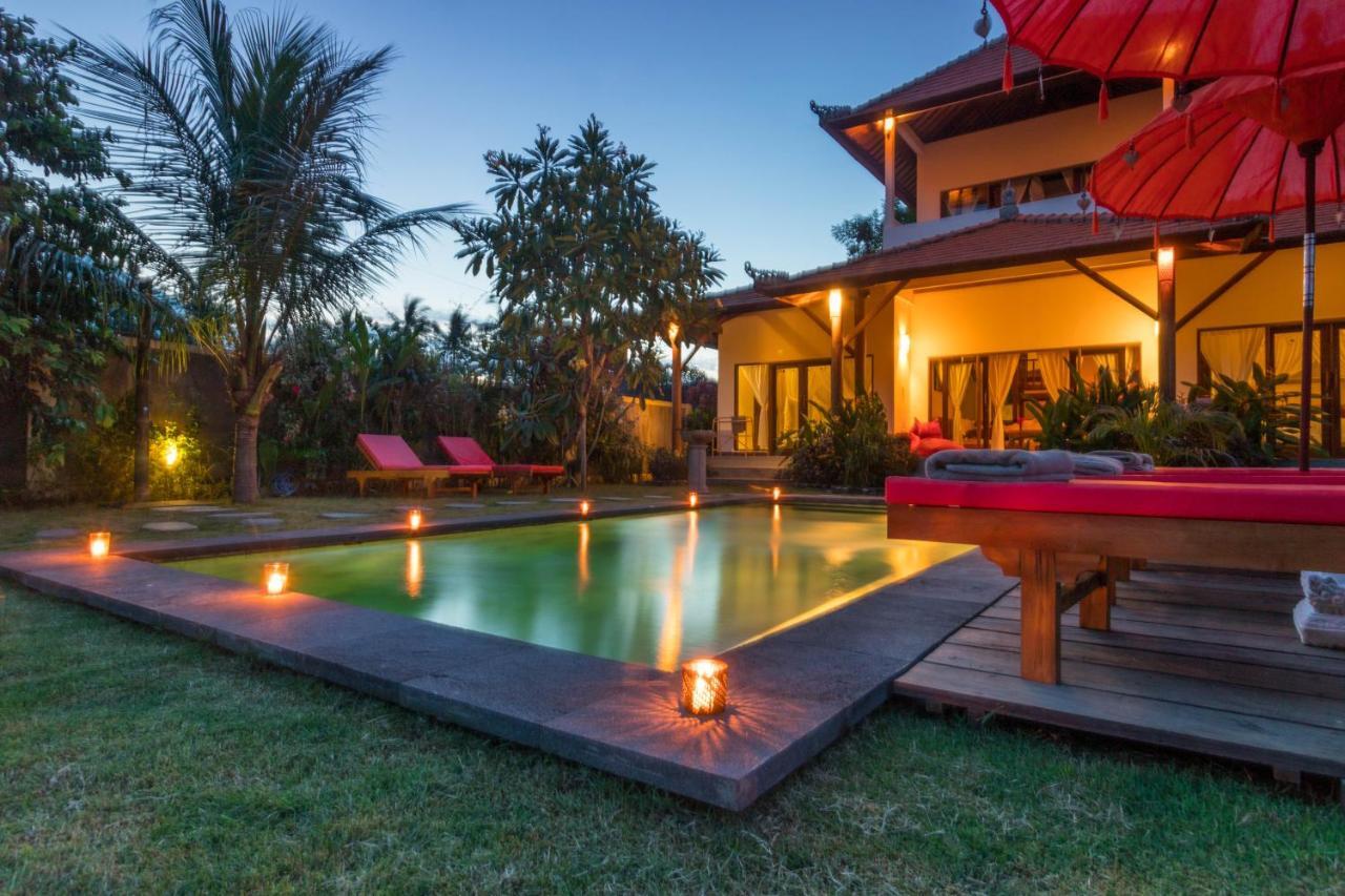 Villa Gayatri Hidden Oasis アメッド エクステリア 写真